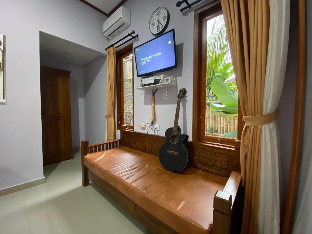 Villa Melanting การางาเซ็ม ภายนอก รูปภาพ